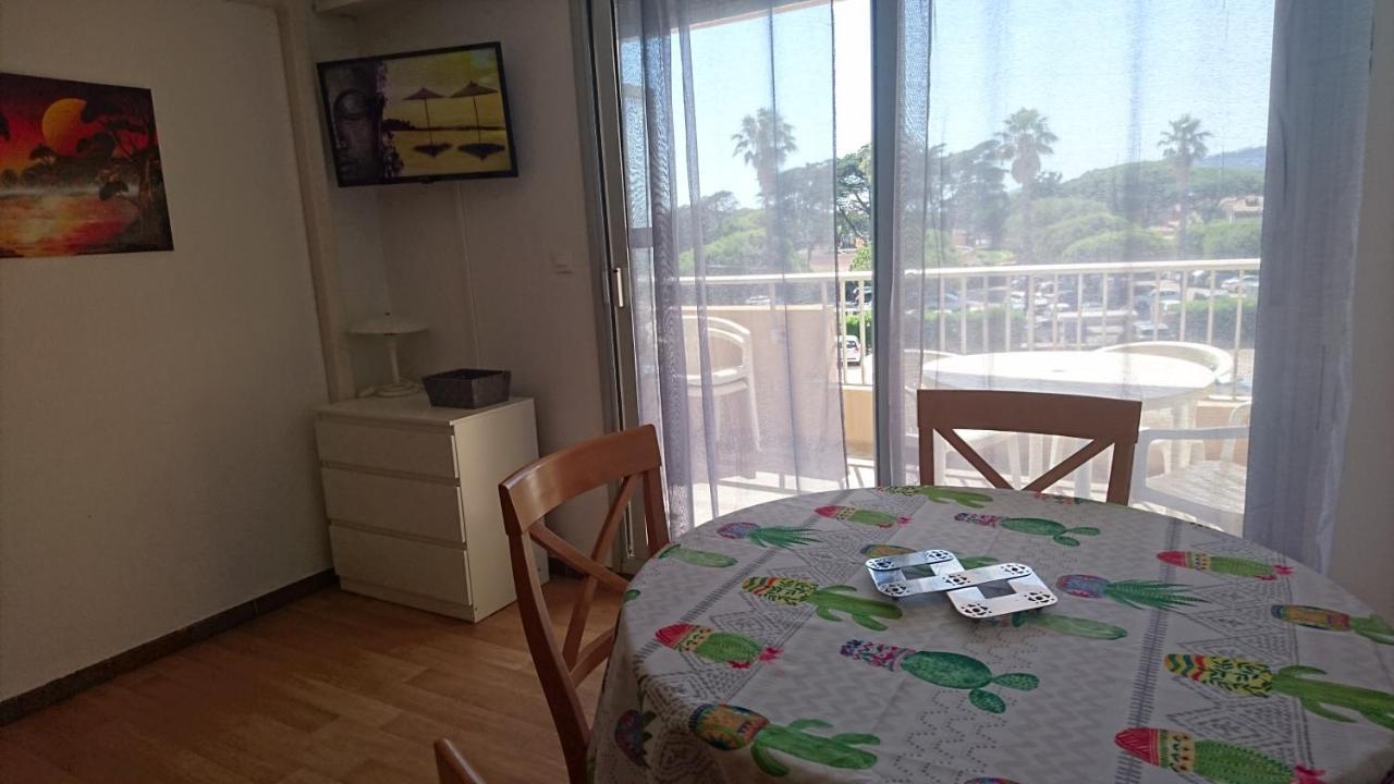 Port De Hyeres Studio 2 A 4 Personnes Avec Parking Zewnętrze zdjęcie
